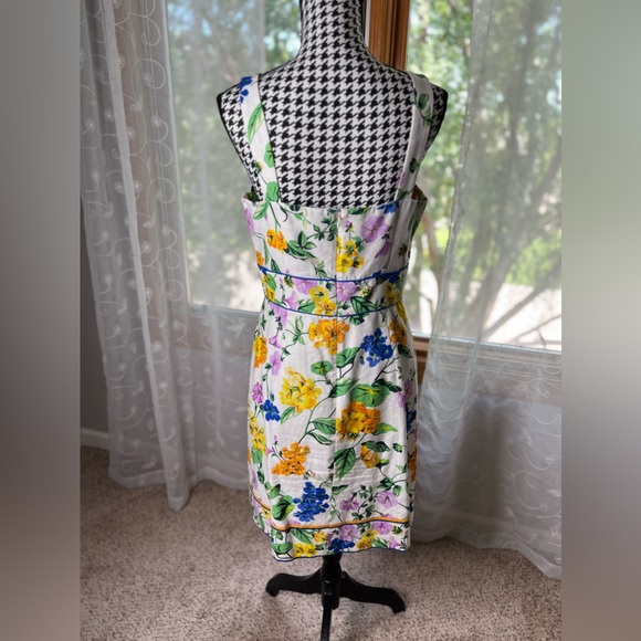 Ann Taylor floral dress 🤍💛 - Picture 5 of 6